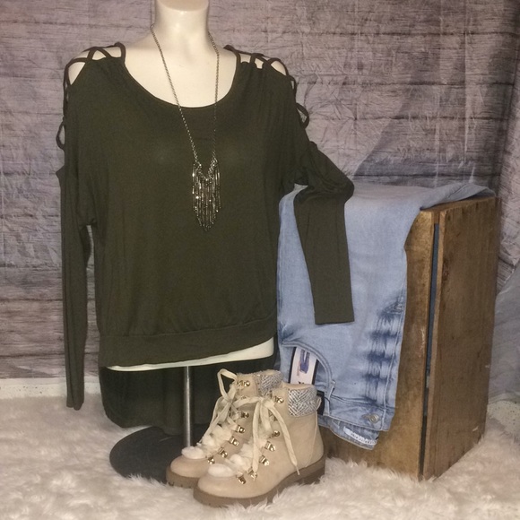 VENUS Tops - Sold* Venus Cut Out Shoulder High Low Top